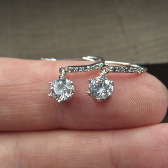 Sterling Silver Small Simple Style CZ Earrings Vintage - Picture 2 of 7